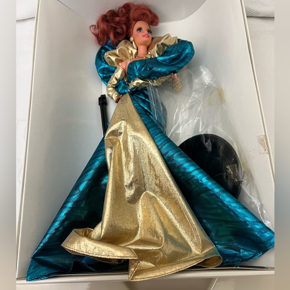 BENEFIT BALL Barbie Classique Collection Doll First in Series by Mattel NIB - Picture 3 of 6